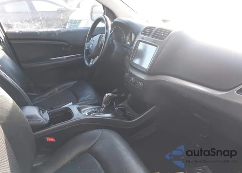 2020 Dodge Journey Crossroad z USA, uszkodzony, nr VIN 3C4PDCGB1LT248485